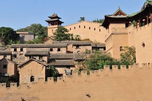 365英国上市集团