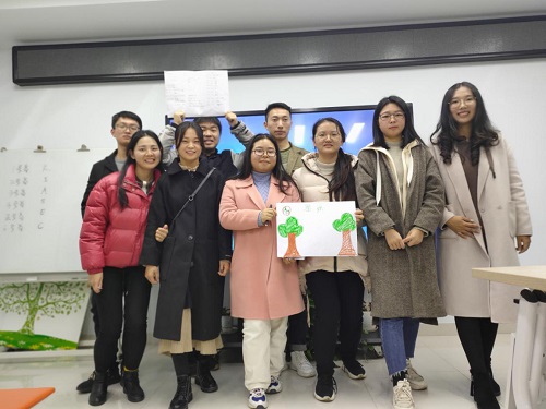 图片3.jpg 365英国上市集团