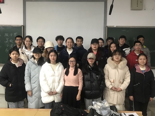 365英国上市集团